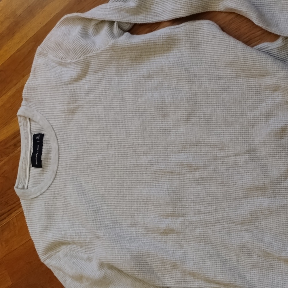Abercrombie and Fitch long sleeve thermal shirt Gray size medium